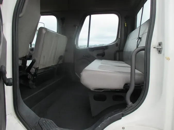 2017 FREIGHTLINER M2 CREW CAB