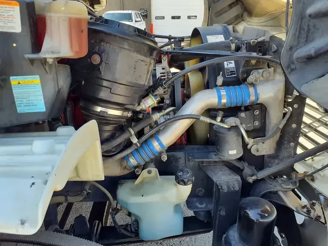 2019 FREIGHTLINER M2 106