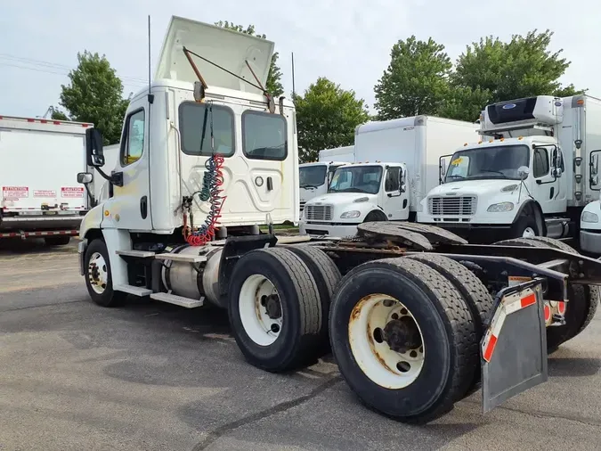 2018 FREIGHTLINER CASCADIA 125