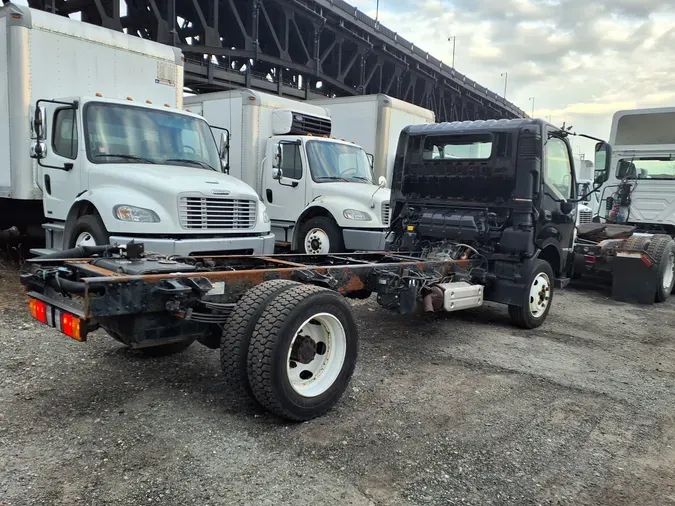 2019 HINO HINO 195