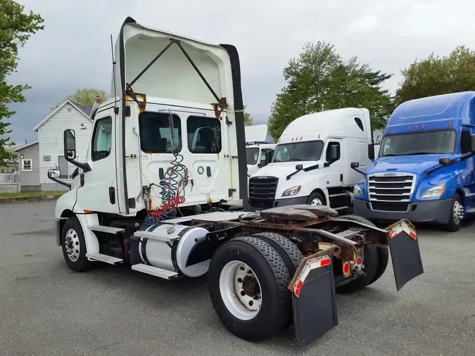 2019 FREIGHTLINER NEW CASCADIA 126