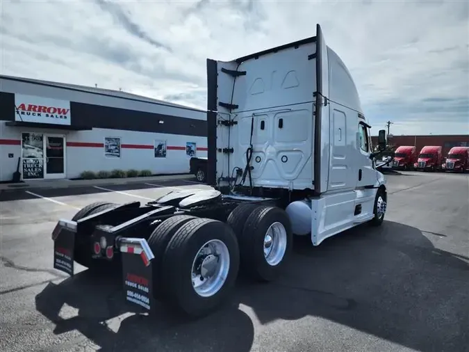 2022 FREIGHTLINER CASCADIA