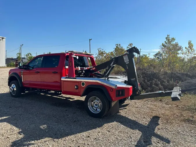 2023 Ford F550 4X4 XLT SD CREW CAB