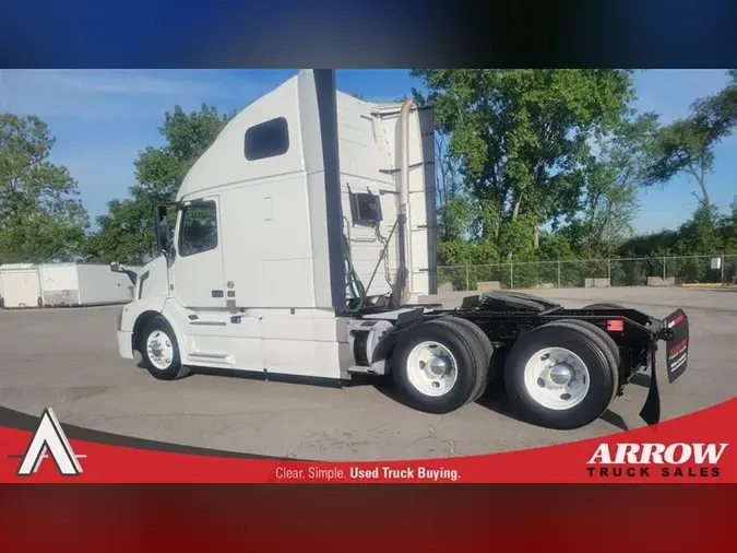 2018 VOLVO VNL670