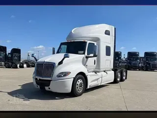 2022 INTERNATIONAL LT