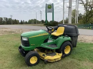 2003 John Deere X475