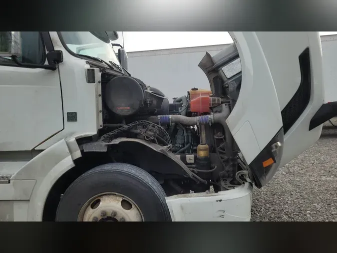 2018 Volvo VNL300