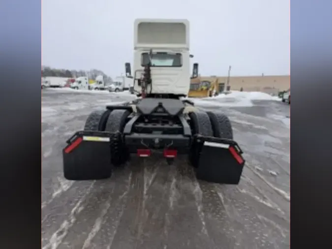 2019 NAVISTAR INTERNATIONAL RH613 DAYCAB S/A