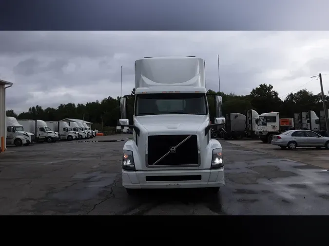 2018 Volvo VNL300