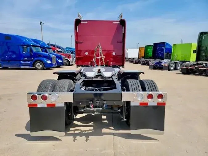 2022 Peterbilt 389