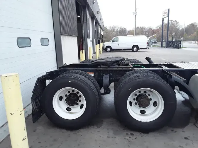 2019 FREIGHTLINER/MERCEDES NEW CASCADIA PX126648dd07d496f67d1f80f4fd5cd9efb6684