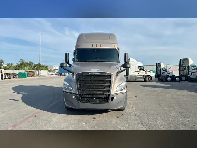 2024 Freightliner Cascadia 126