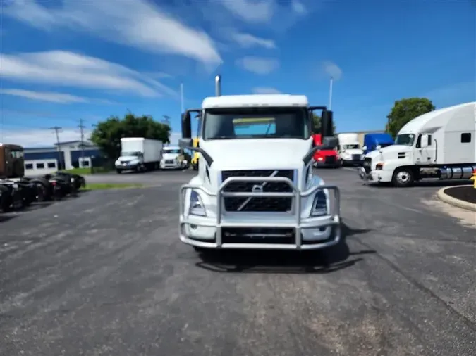 2023 VOLVO VNR64T3008dd7f26aa53699cd3187d34ecc0f7dca