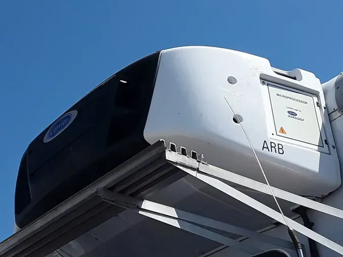 2018 FREIGHTLINER M2 106