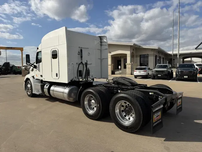2022 Peterbilt 579