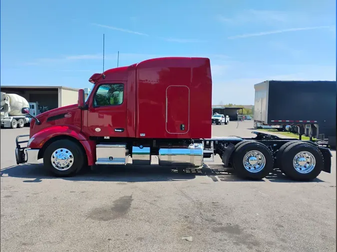 2022 Peterbilt 579