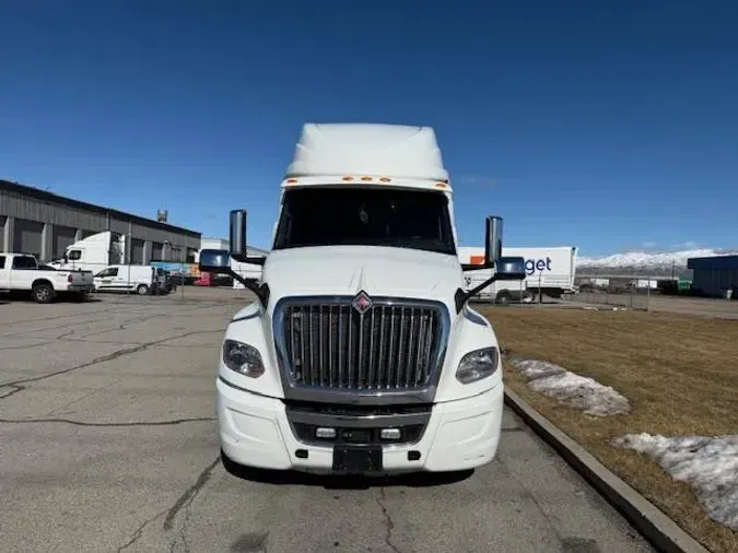 2019 International LT625