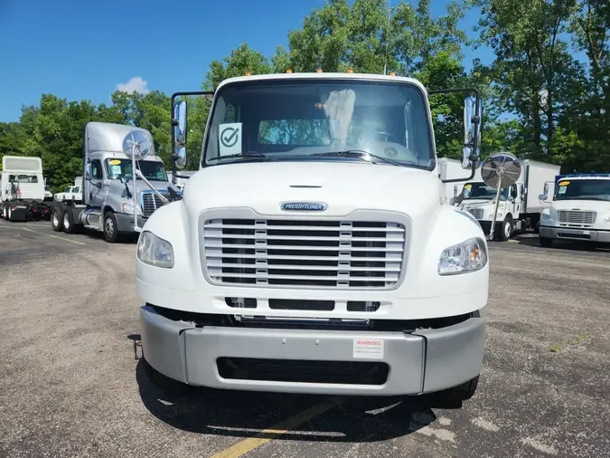 2018 FREIGHTLINER/MERCEDES M2 106