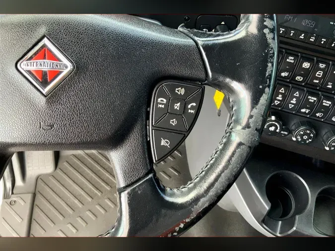 2021 INT LT625 6x4