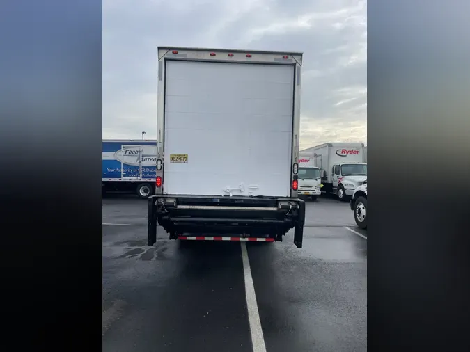 2018 FREIGHTLINER/MERCEDES M2 106