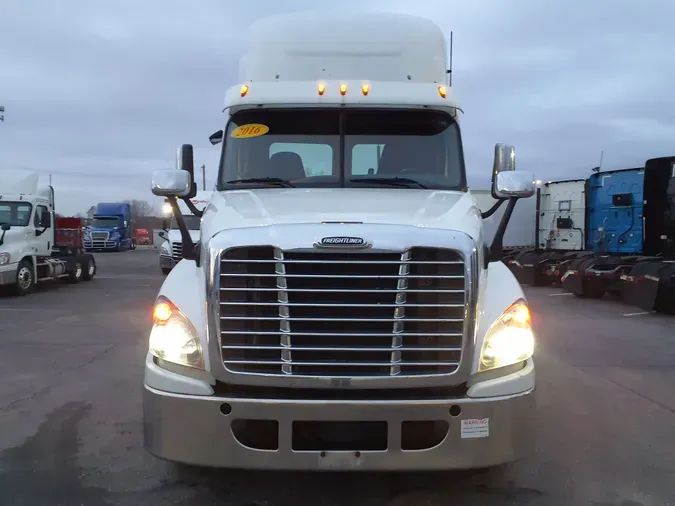 2016 FREIGHTLINER/MERCEDES CASCADIA 125