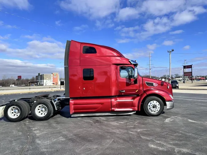 2021 Peterbilt 579