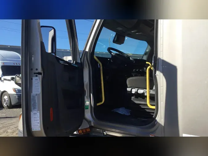 2024 Freightliner Cascadia 126