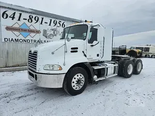 2013 MACK PINNACLE CXU613