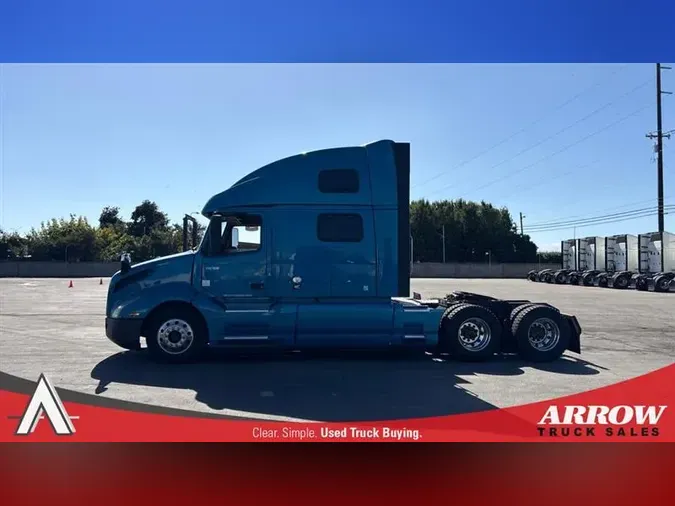 2020 VOLVO VNL860