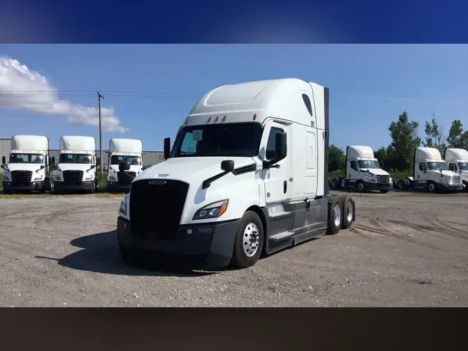 2023 Freightliner Cascadia 126