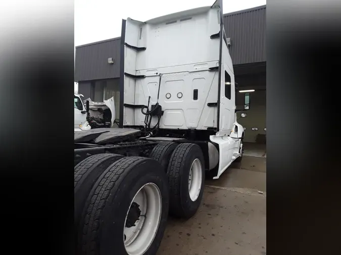 2020 NAVISTAR INTERNATIONAL LT625 SLPR CAB