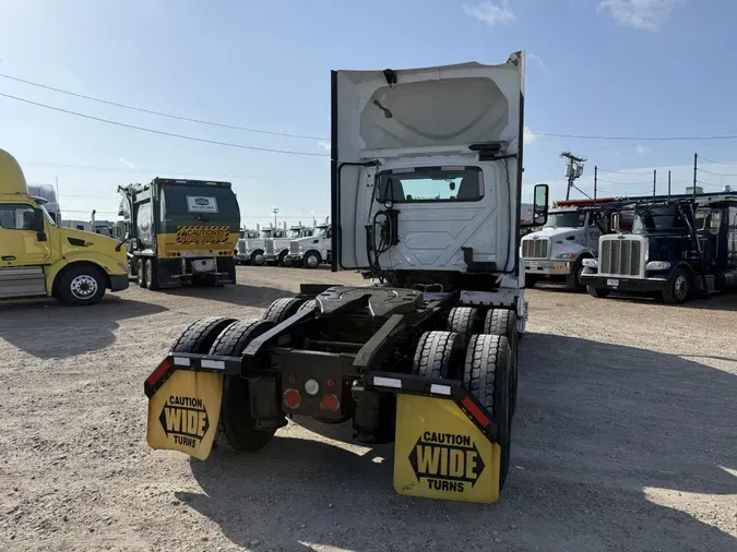 2020 International LT625