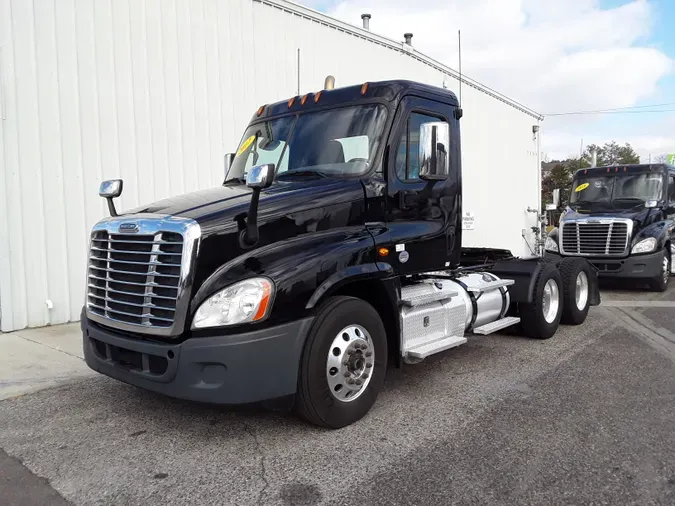 2017 FREIGHTLINER/MERCEDES CASCADIA 1258dfbebb63a7efc4ed8377ff9185f9330