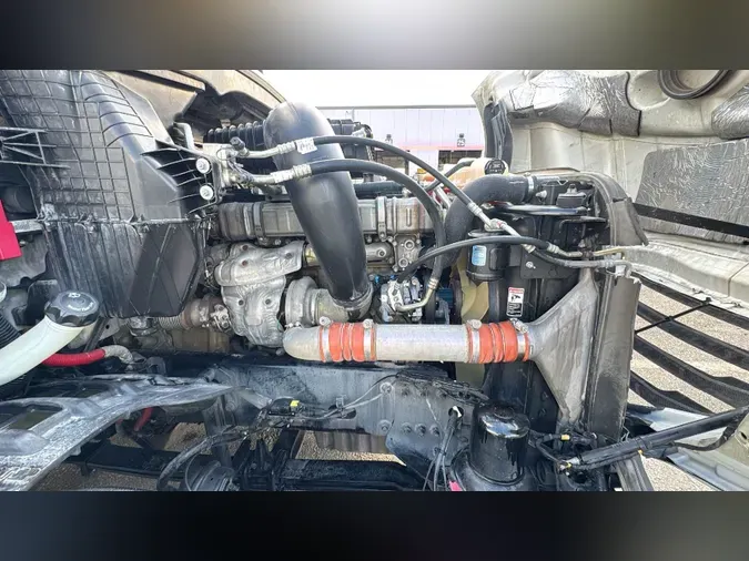 2019 Freightliner Cascadia 1268e01275600535b8b8d378d25381188e8