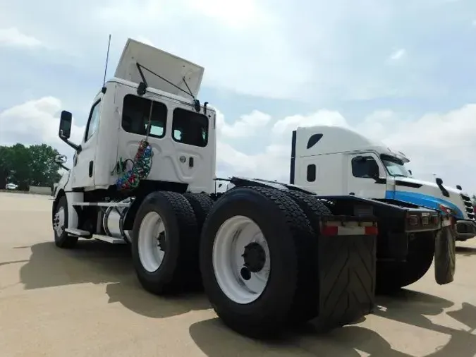 2019 Freightliner New Cascadia 126
