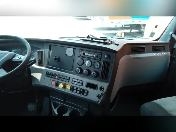 2021 Freightliner Cascadia 1268e08b0ffce5cbe7a55b05966177c0e2d