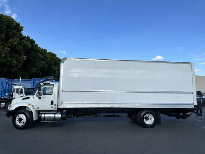 2017 International 4300-4X2