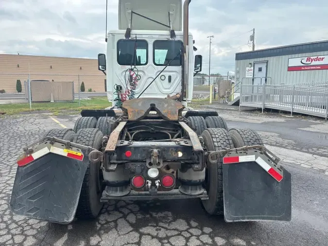 2019 FREIGHTLINER/MERCEDES CASCADIA 125