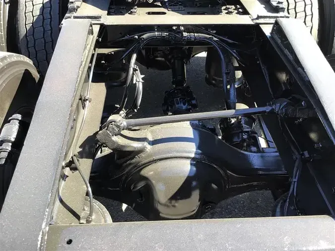 2021 FREIGHTLINER CA126