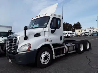 2017 FREIGHTLINER/MERCEDES CASCADIA 113