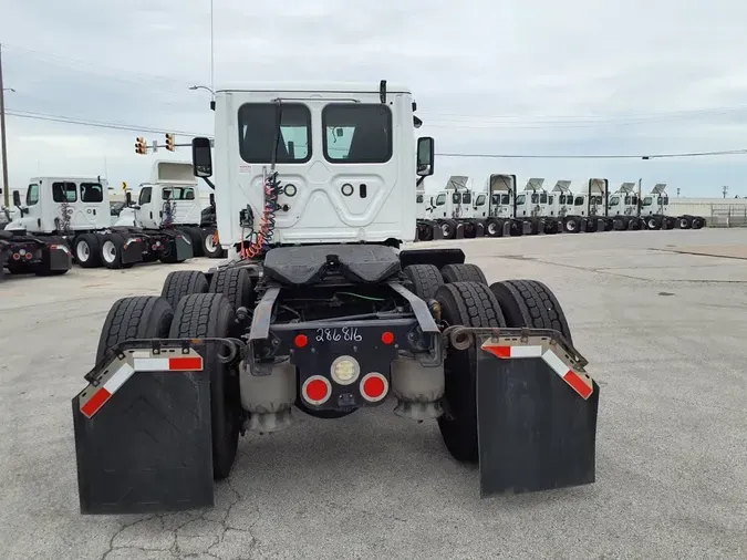2020 FREIGHTLINER CASCADIA 125