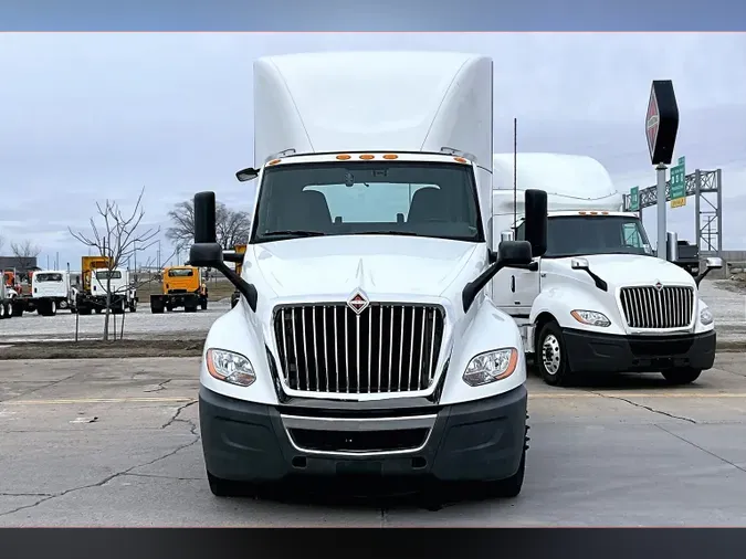 2021 INT LT625 6x48e1c4f5e57c2956ac44f4751d3b5a3b7