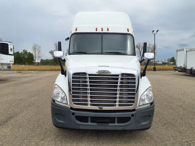 2016 FREIGHTLINER/MERCEDES CASCADIA 1258e2099c70849f6e397af1fc24cc83638