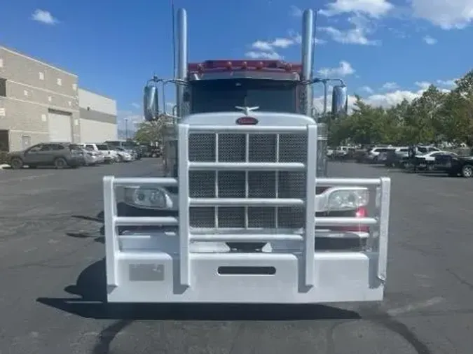 2021 Peterbilt 389