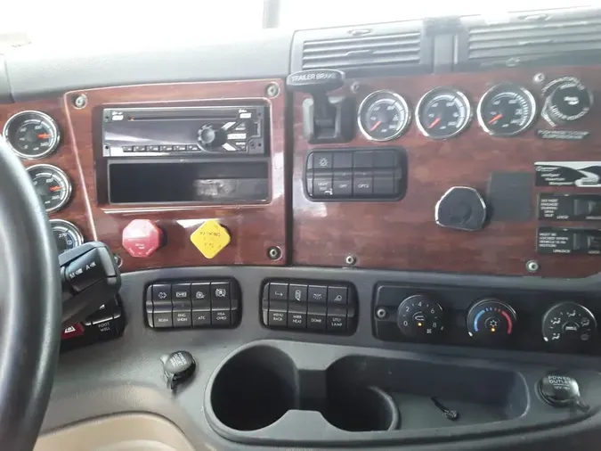 2019 FREIGHTLINER CASCADIA 125