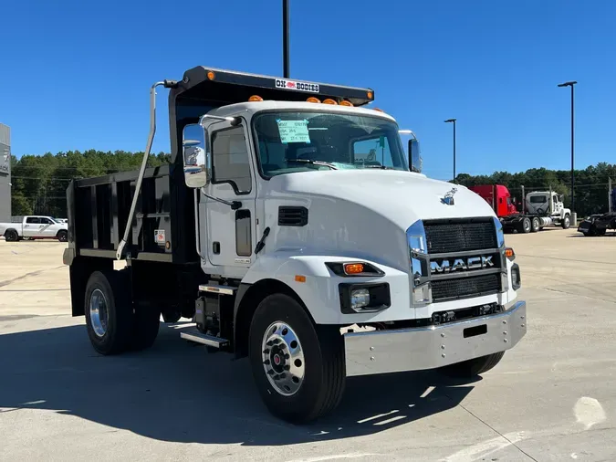 2025 MACK MD74