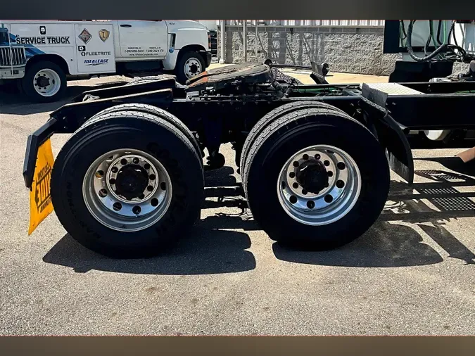 2022 INT LT625 6x4