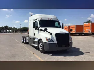 2021 Freightliner Cascadia 126