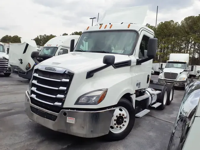 2019 FREIGHTLINER/MERCEDES NEW CASCADIA PX126648e2e308773e2abfd901262394a835d95