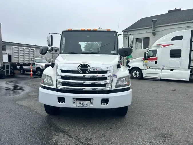 2015 HINO HINO 338